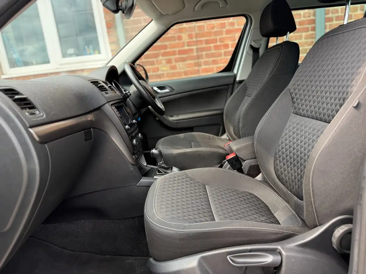 2017-skoda-yeti-outdoor-12-tsi-se-drive-dsg-big-36
