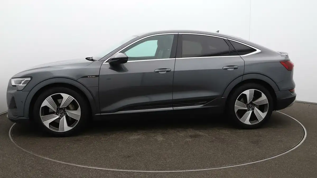 2021-audi-e-tron-55e-s-line-sportback-big-67