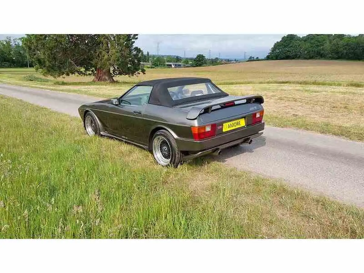 1991-tvr-s-40-v8-big-20