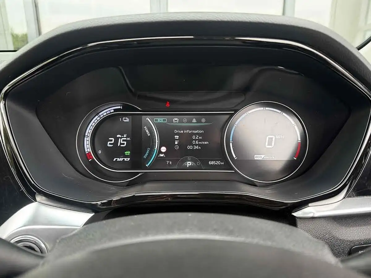 2021-kia-e-niro-ev-4-big-43