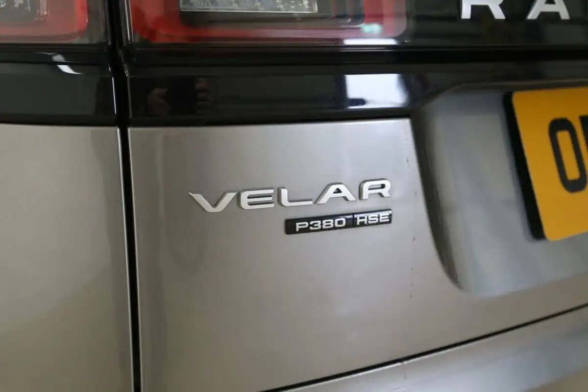 2017-land-rover-range-rover-velar-30-p380-hse-big-30