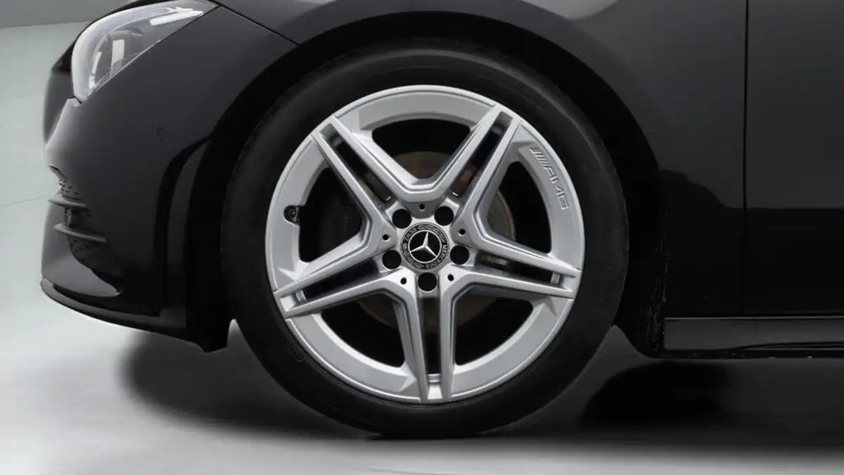 2021-mercedes-benz-cla-13-cla-180-amg-line-premium-plus-coupe-4d-big-18