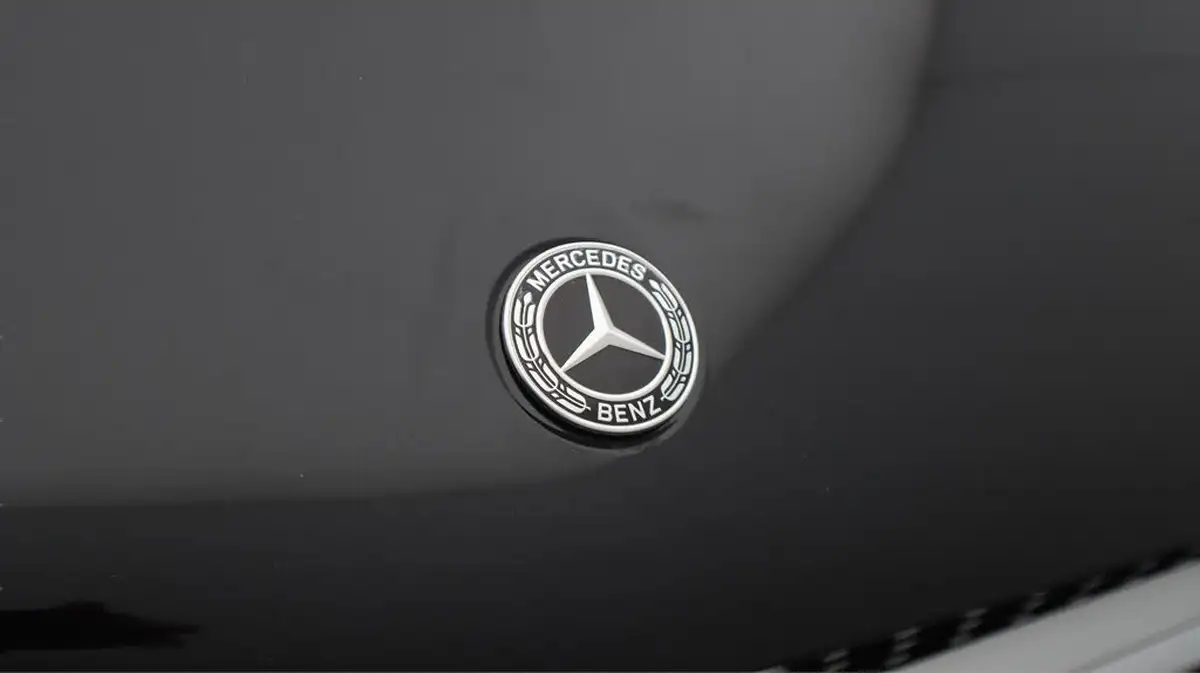 2021-mercedes-benz-cla-13-cla-180-amg-line-premium-plus-coupe-4d-big-22