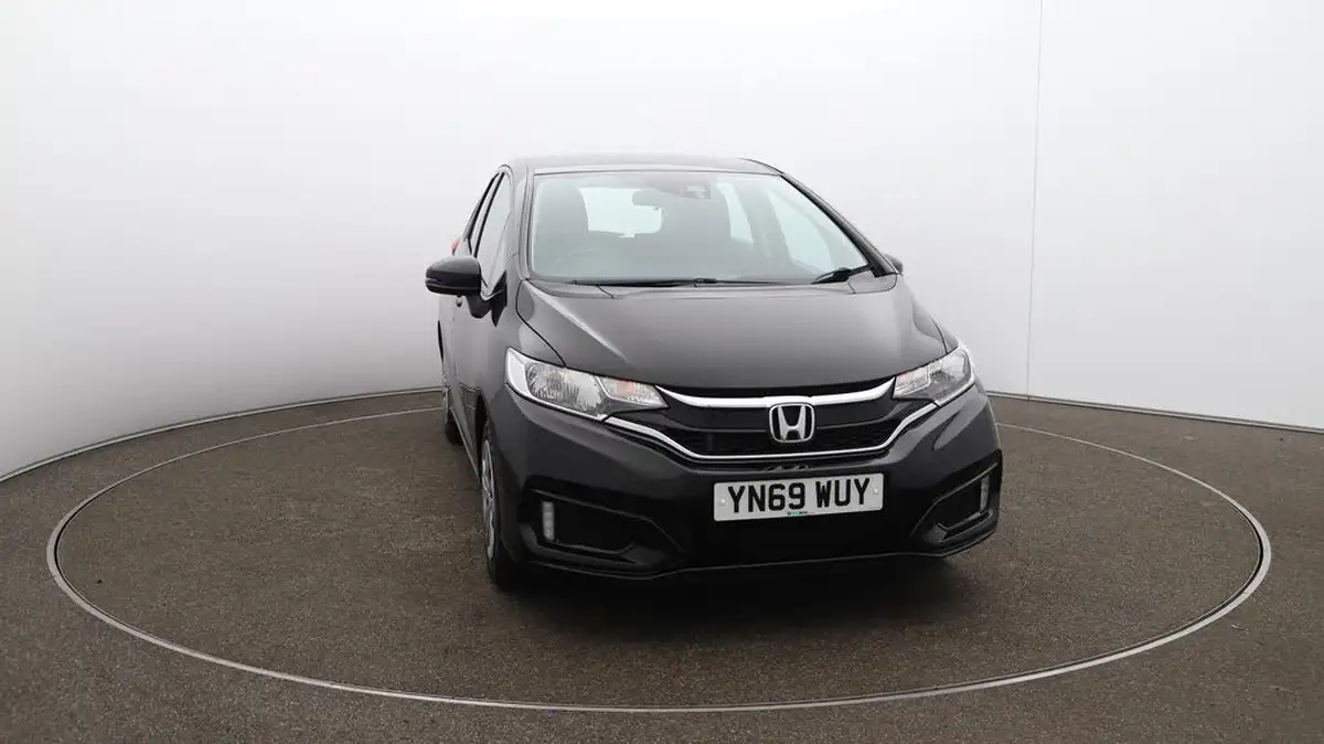 2019-honda-jazz-13-i-vtec-s-big-38