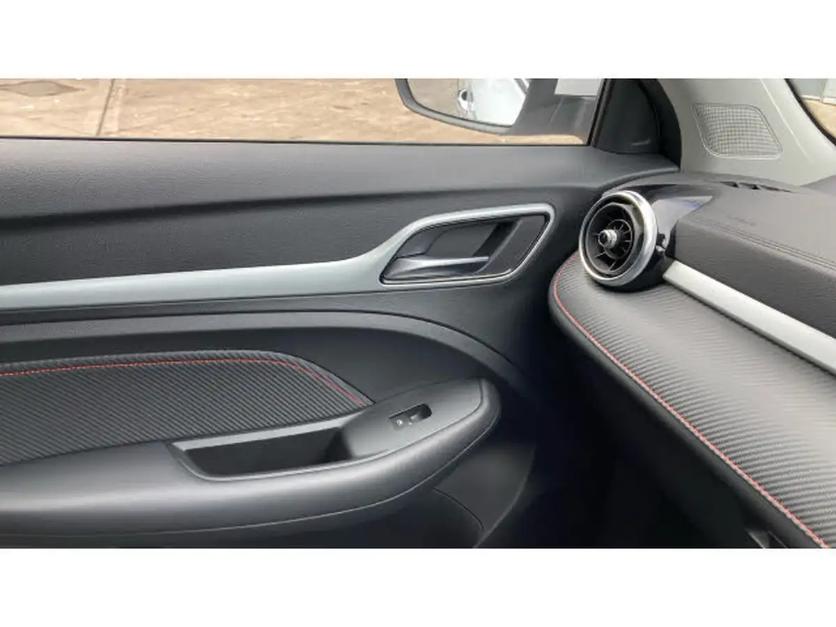 2023-mg-zs-suv-15-vti-tech-excite-big-24