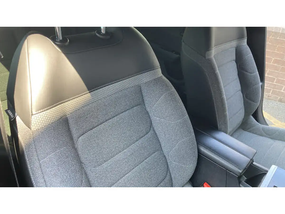2023-citroen-c5-x-12-puretech-sense-plus-big-31