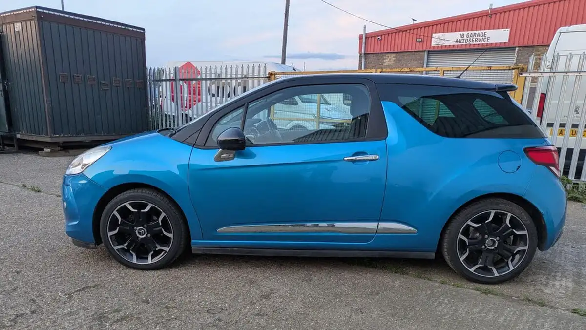 2012-citroen-ds3-16e-hdi-dsport-big-5