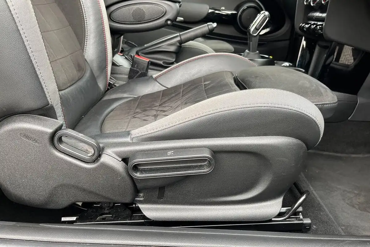 2021-mini-cooper-15-cooper-sport-hatchback-3d-auto-big-30