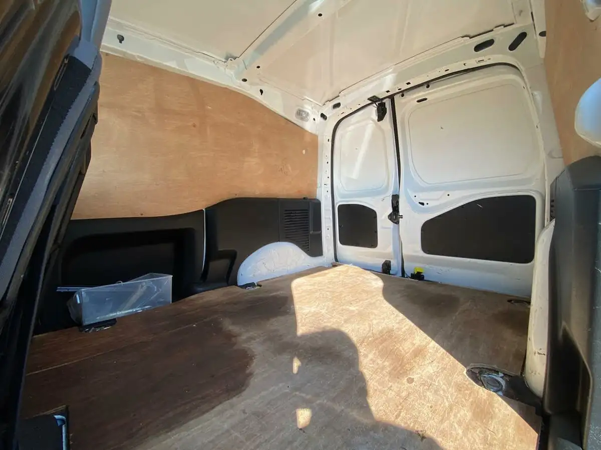 2013-citroen-berlingo-16td-l1-625-lx-airdream-airdream-panel-big-13