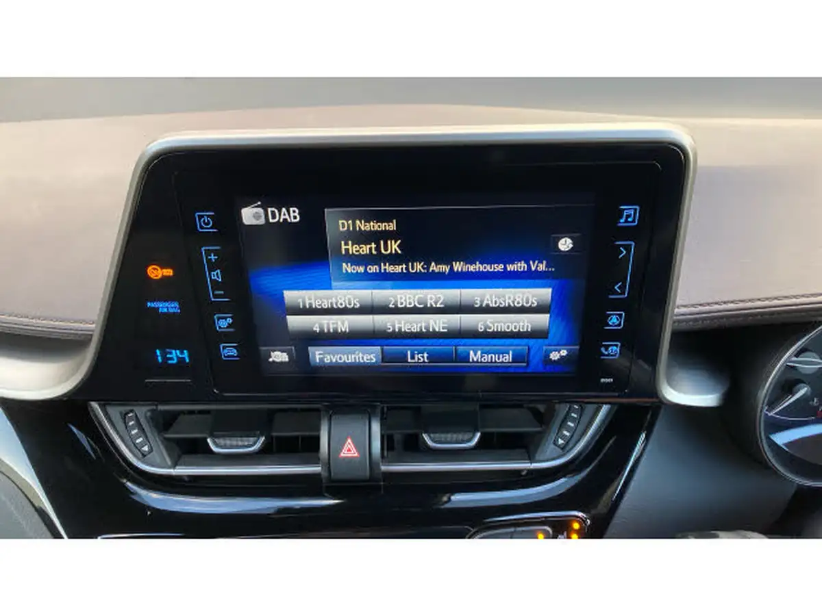 2018-toyota-c-hr-18-vvt-i-excel-big-27