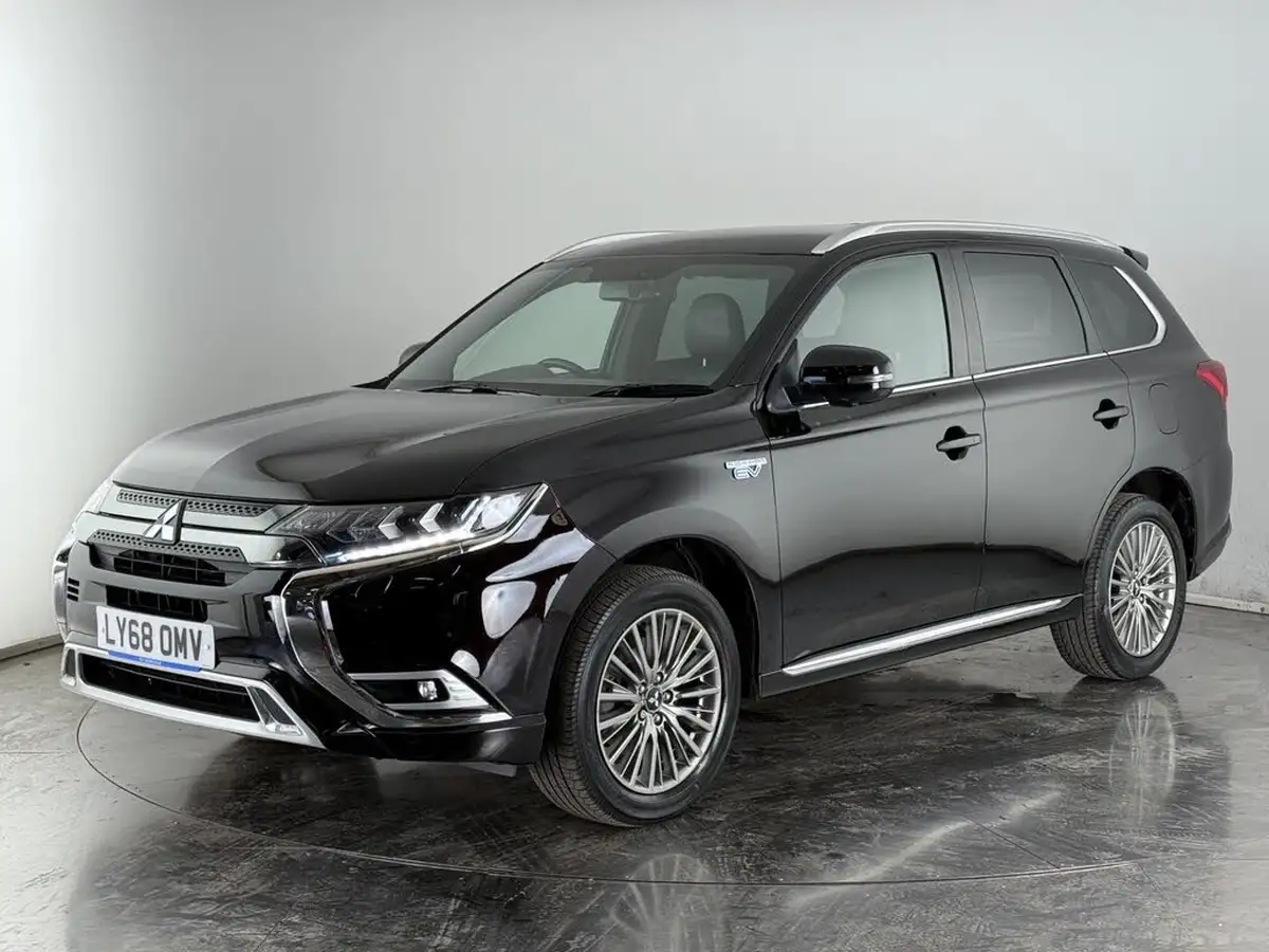 2019-mitsubishi-outlander-24-4h-phev-big-3