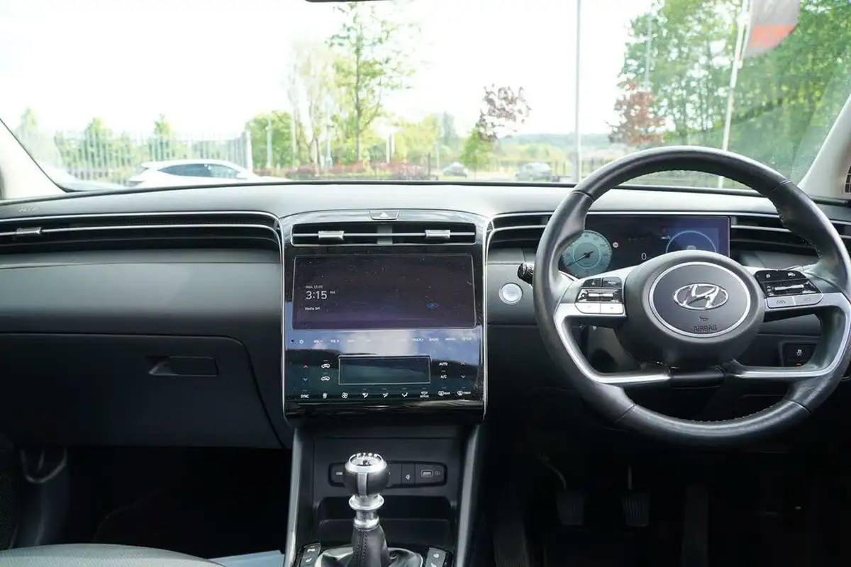 2022-hyundai-tucson-16-t-gdi-ultimate-150ps-big-35