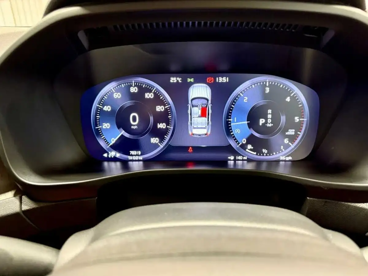 2020-volvo-xc40-20td-d4-inscription-big-13