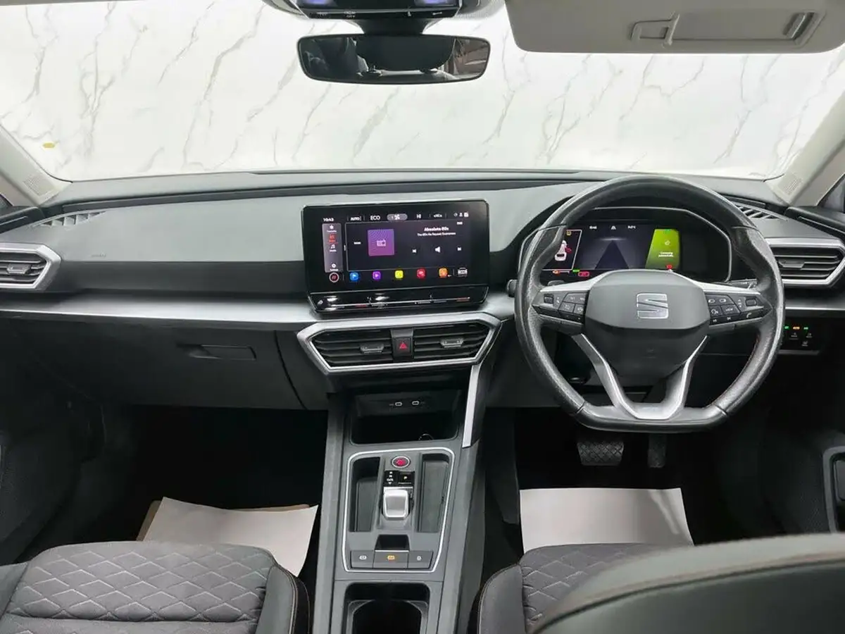 2022-seat-leon-14-e-hybrid-fr-estate-big-28