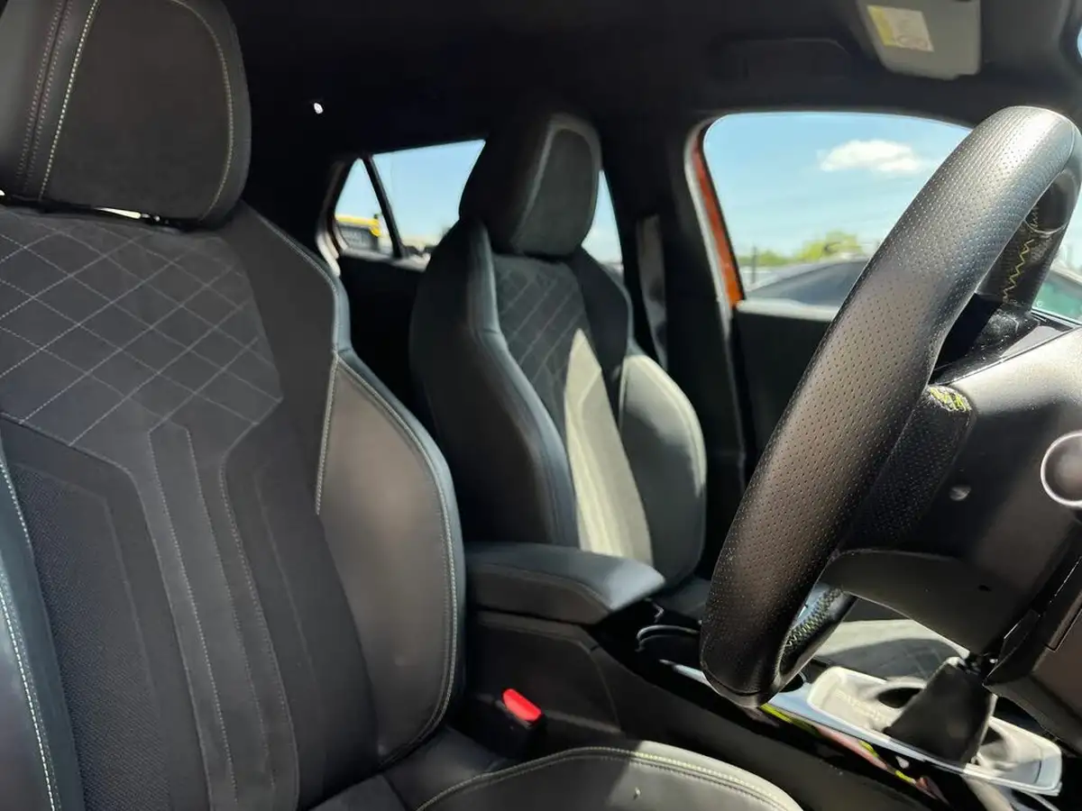 2021-peugeot-2008-suv-12-puretech-gt-premium-130bhp-big-25