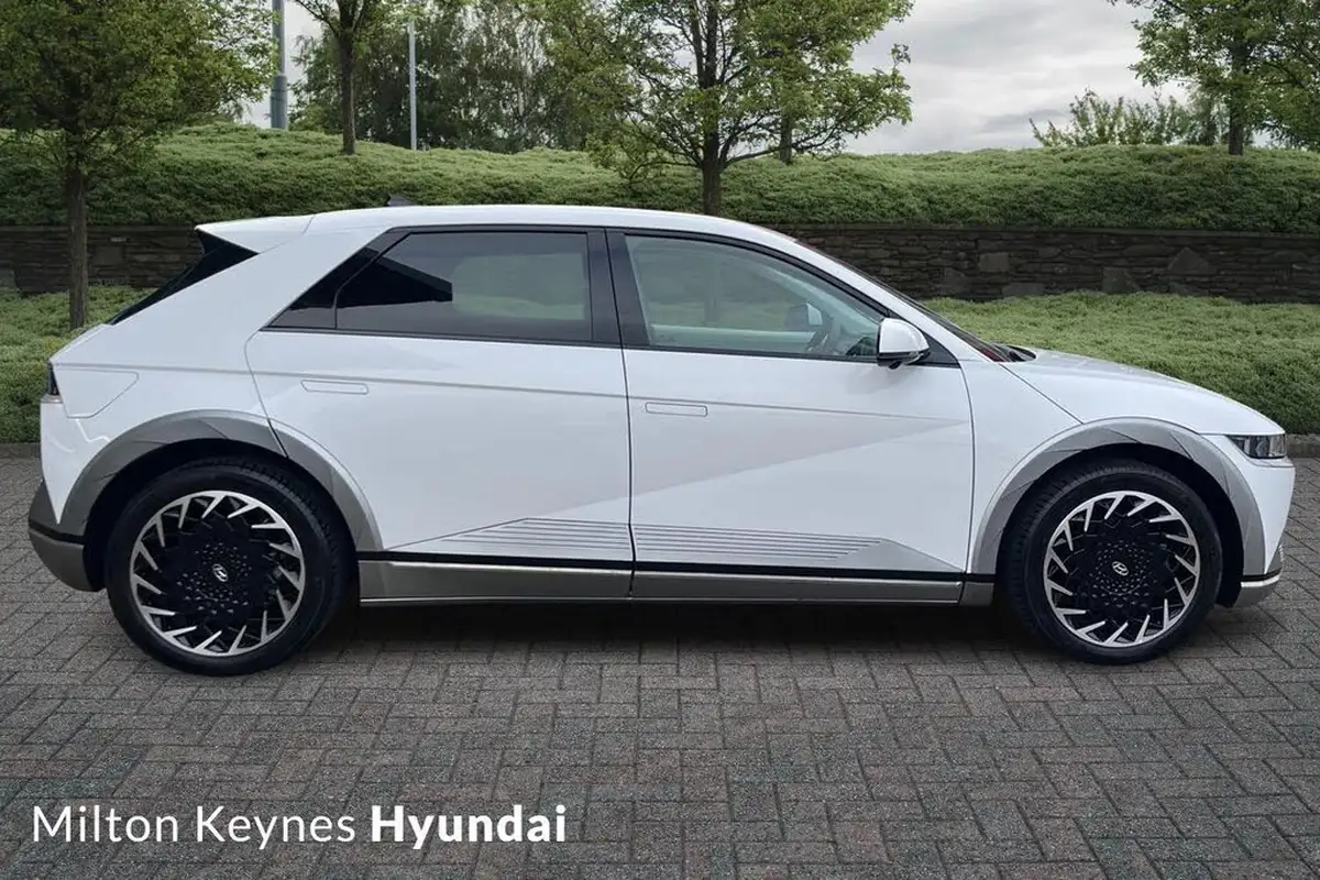 2024-hyundai-ioniq-5-e-ultimate-325ps-77kwh-awd-big-5