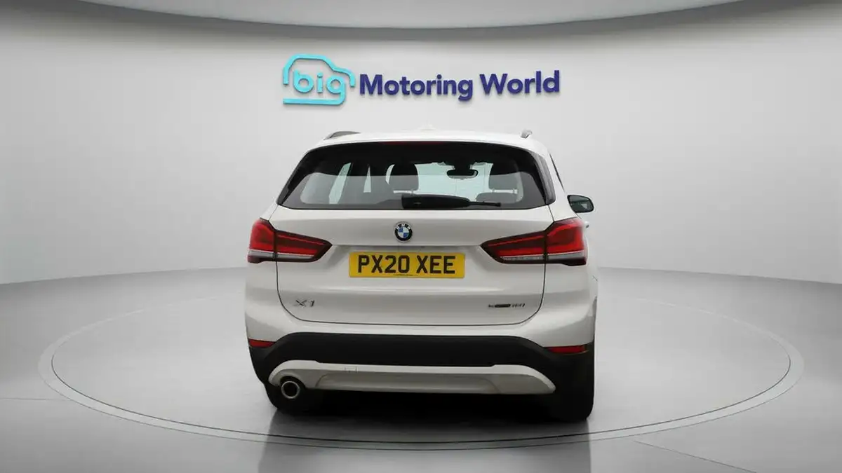 2020-bmw-x1-15-sdrive18i-se-big-6
