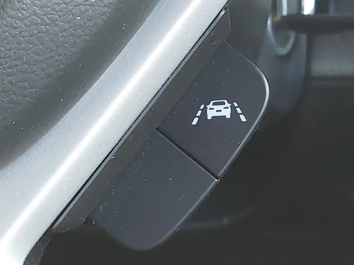 2022-suzuki-vitara-14-boosterjet-sz-t-big-17