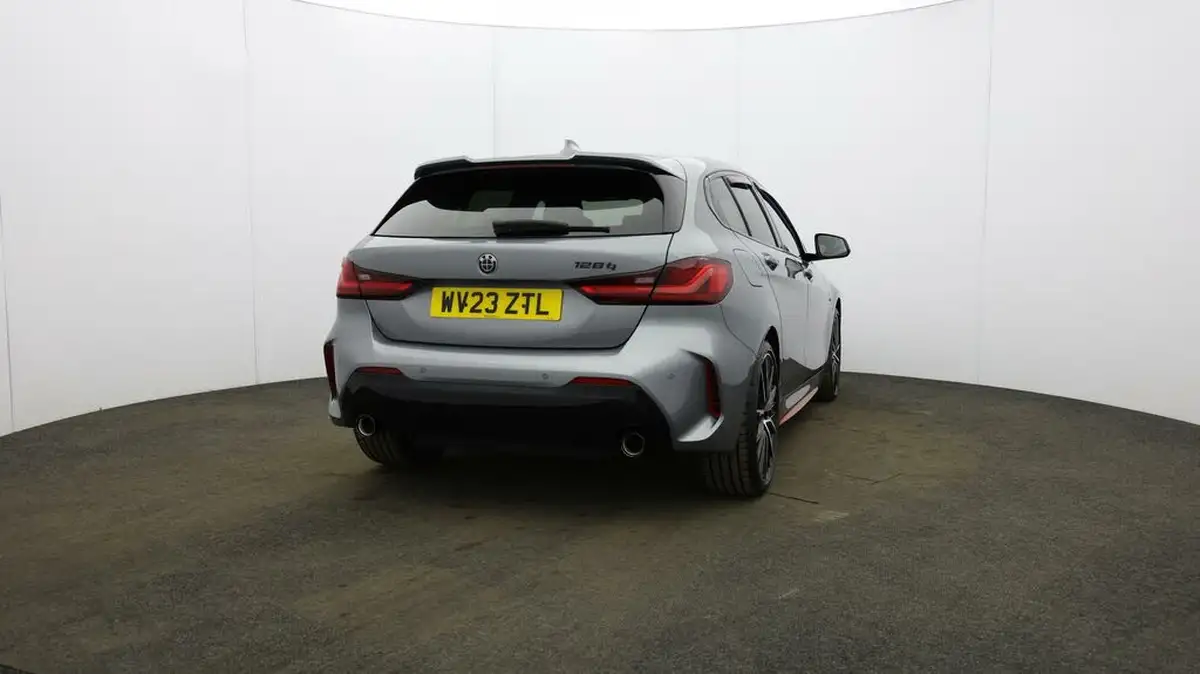 2023-bmw-1-series-20-128ti-lcp-big-59