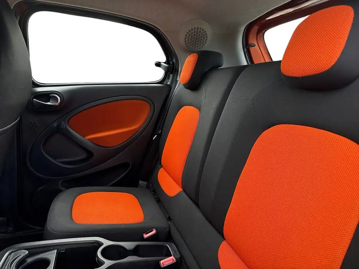 2015-smart-forfour-09-edition-1-big-10