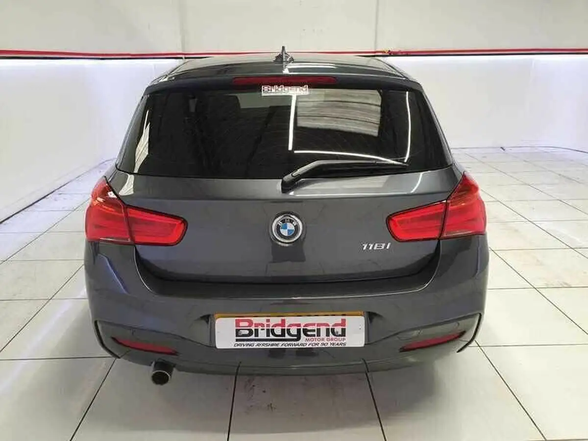 2018-bmw-1-series-15-118i-m-sport-3d-big-4