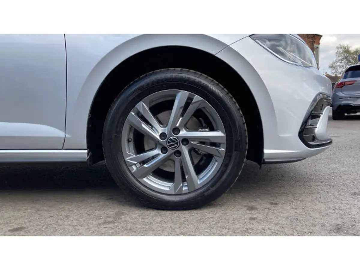 2024-volkswagen-polo-10-tsi-r-line-110ps-dsg-big-4