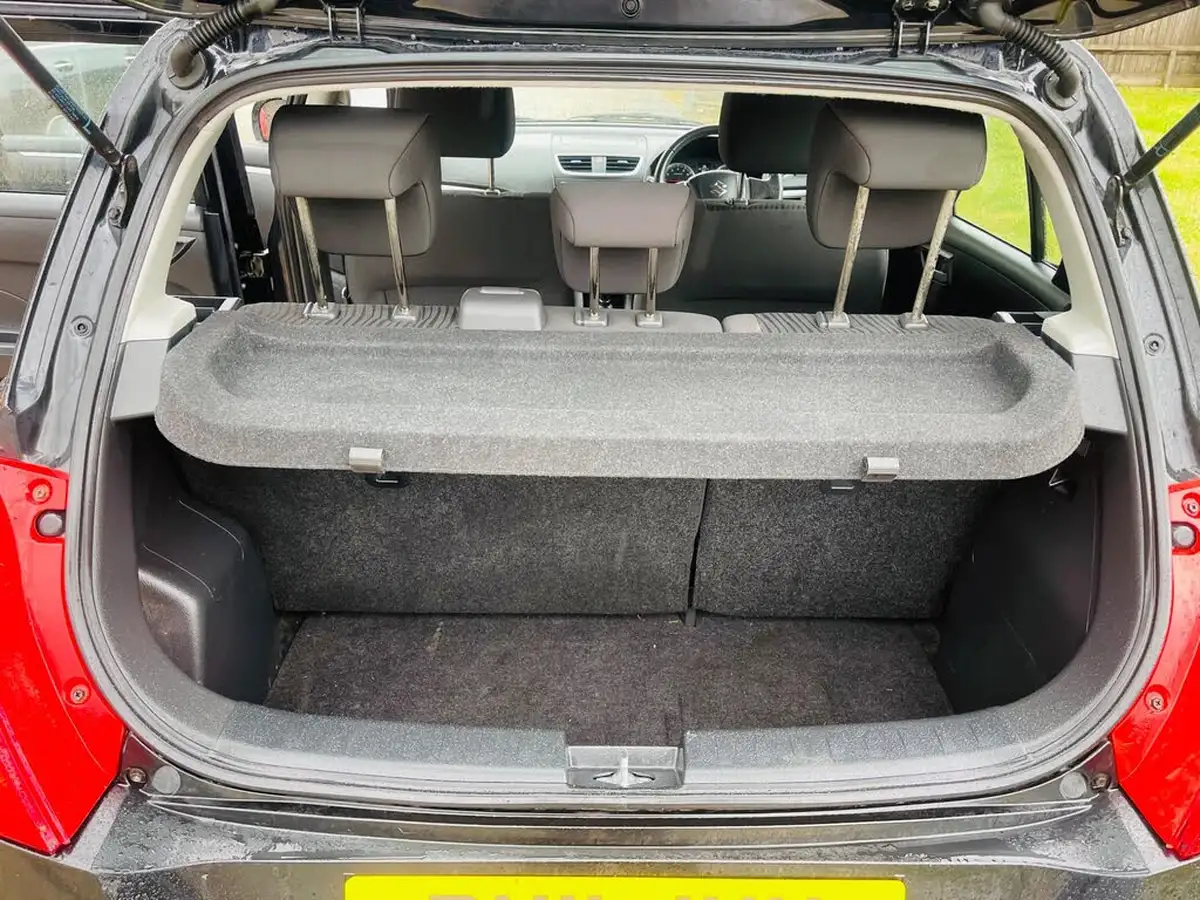 2011-suzuki-swift-12-sz3-5d-big-51