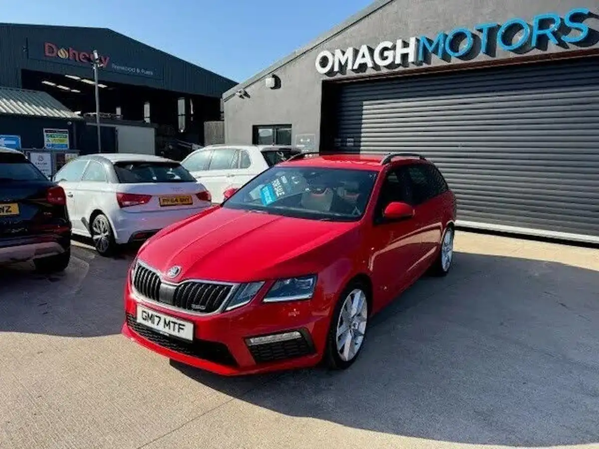 2017-skoda-octavia-20tdi-vrs-estate-dsg-big-1