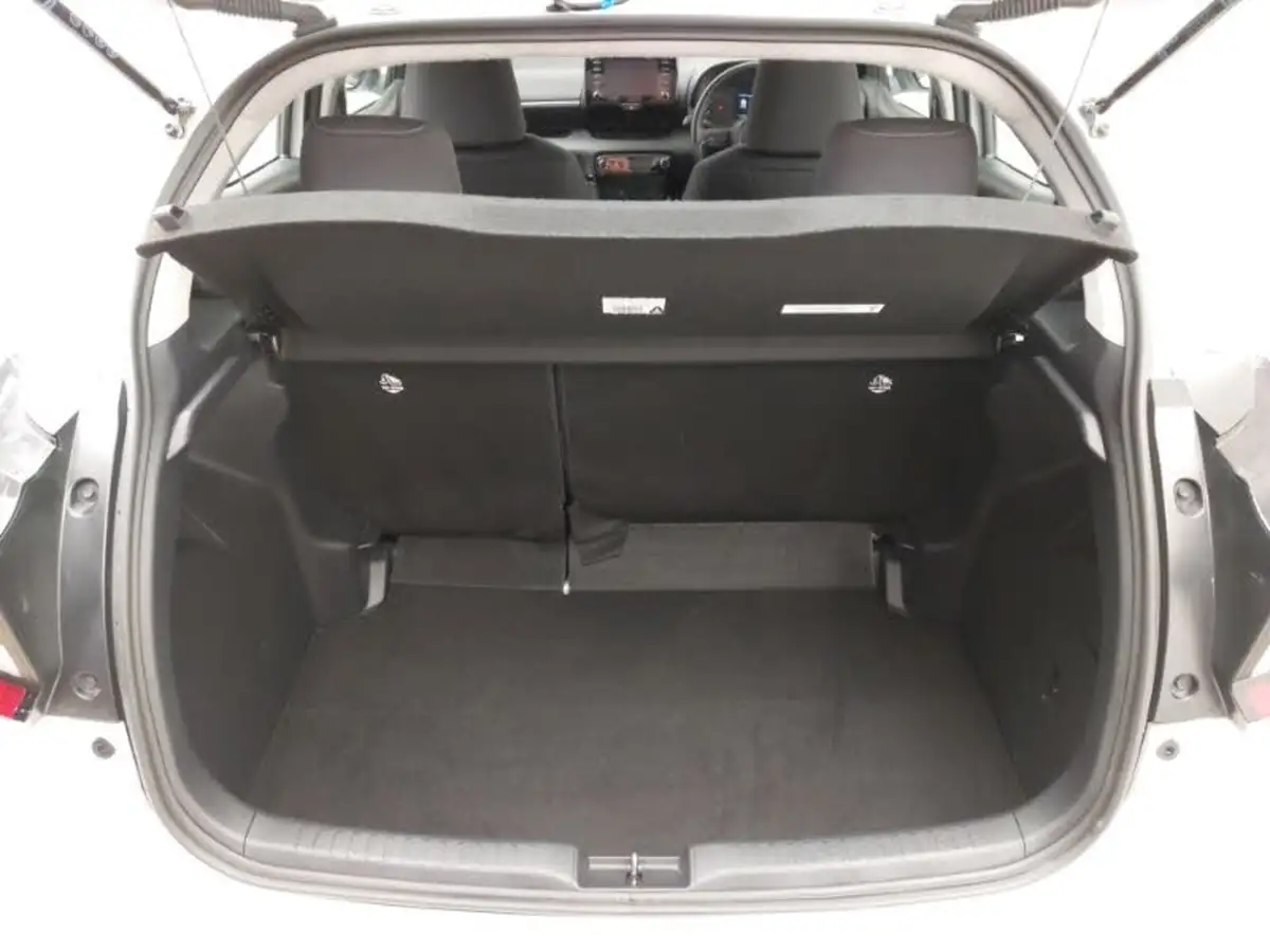 2023-toyota-yaris-15-vvt-i-icon-big-7