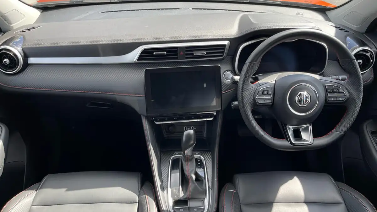 2024-mg-zs-suv-10t-gdi-exclusive-auto-big-10