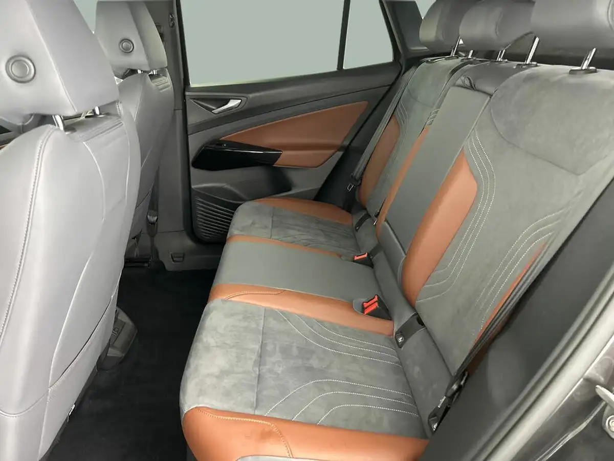 2021-volkswagen-id4-e-first-edition-big-28