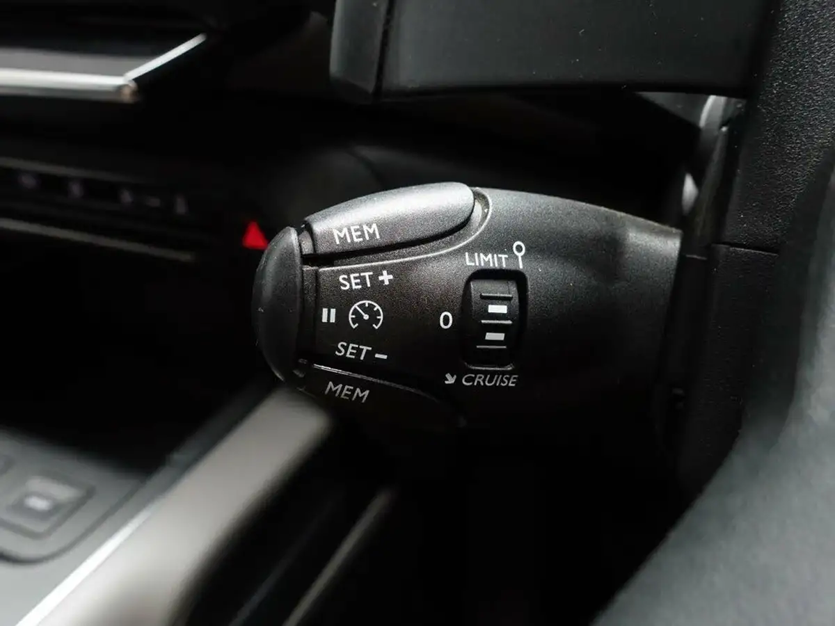 2019-citroen-c5-aircross-15bluehdi-flair-eat8-big-38