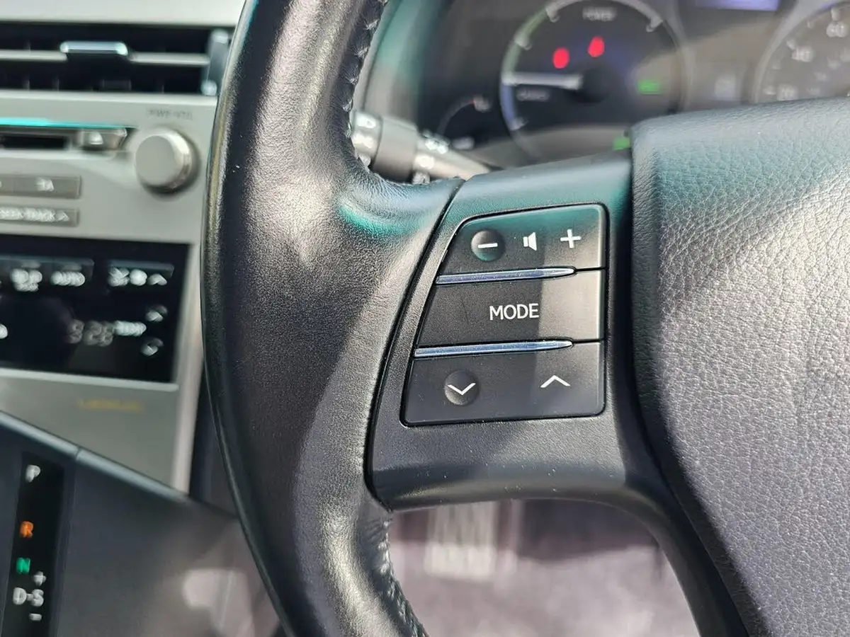 2011-lexus-rx-450h-35-se-i-4x4-big-42