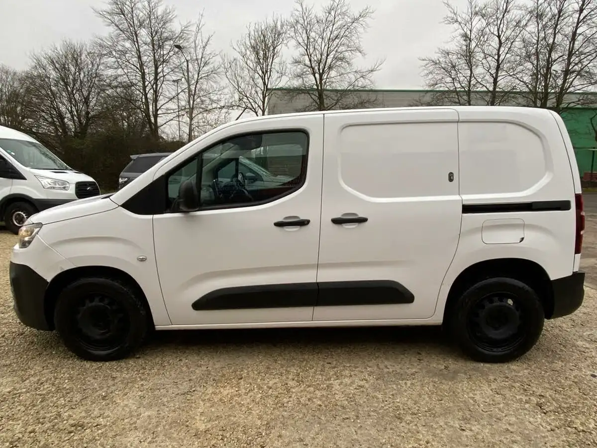 2019-citroen-berlingo-15bluehdi-1000-enterprise-100pseu6dt-e-panel-big-11