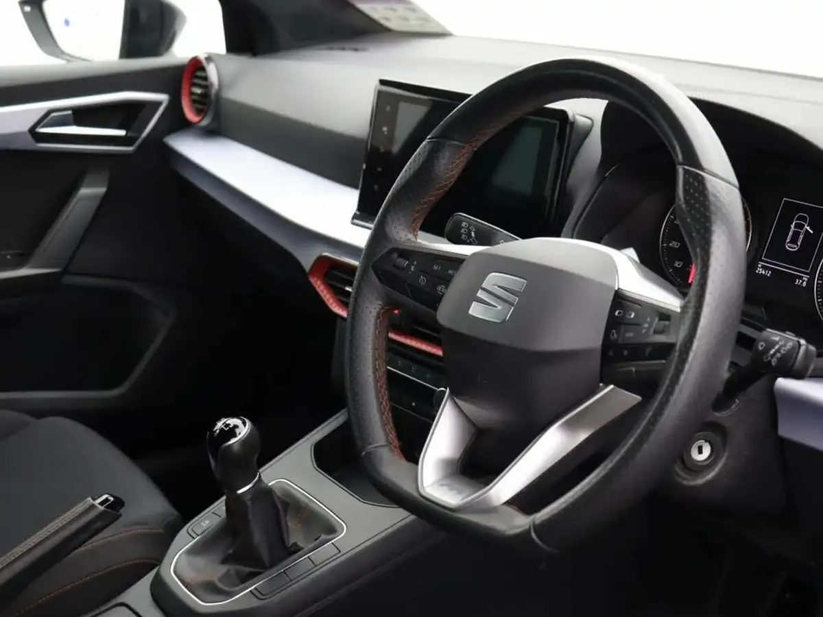 2022-seat-ibiza-10-tsi-fr-95ps-big-18