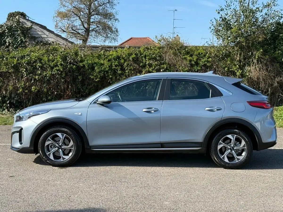 2023-kia-xceed-15-t-gdi-2-158bhp-big-3
