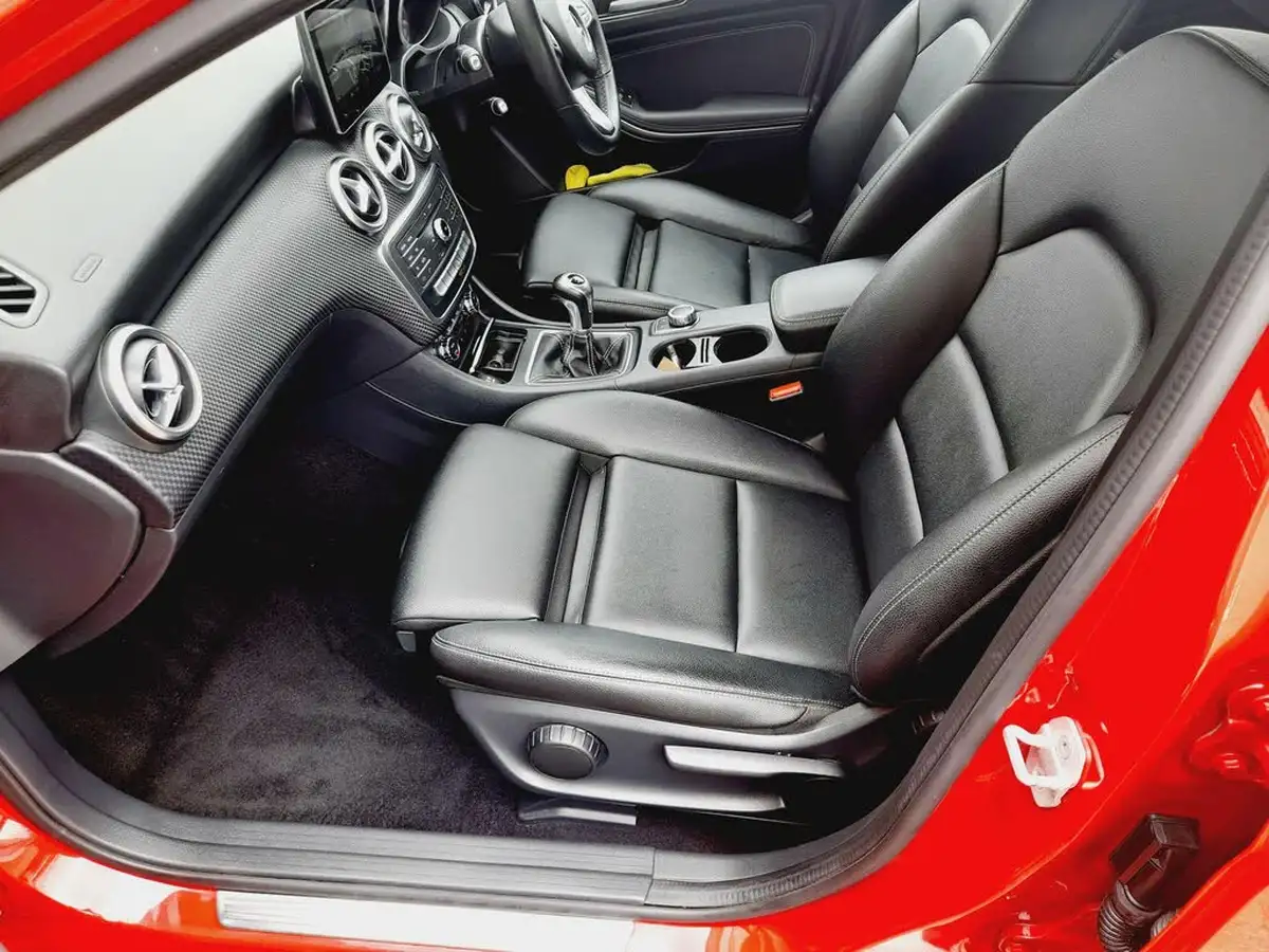 2017-mercedes-benz-a-class-15d-a180d-sport-executivess-big-8