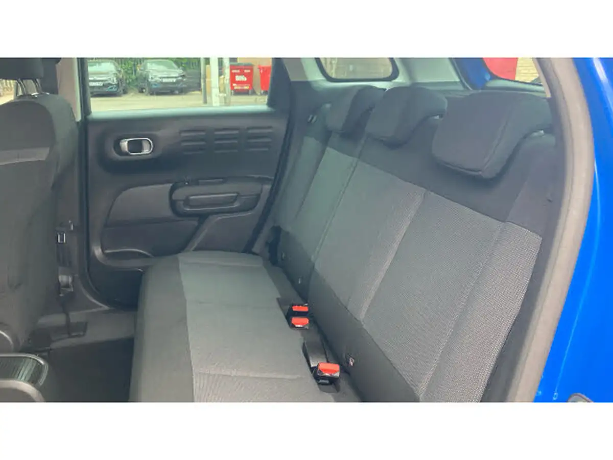 2022-citroen-c3-aircross-12-puretech-shine-110ps-big-15