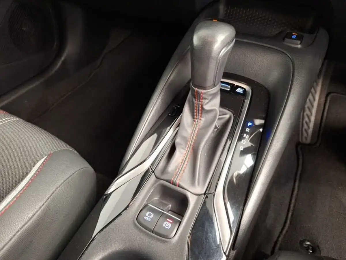 2022-toyota-corolla-18-vvt-i-gr-sport-138bhp-hatchback-big-12