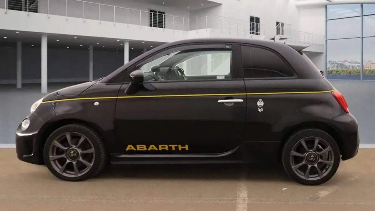 2019-abarth-595-14-tjet-big-5