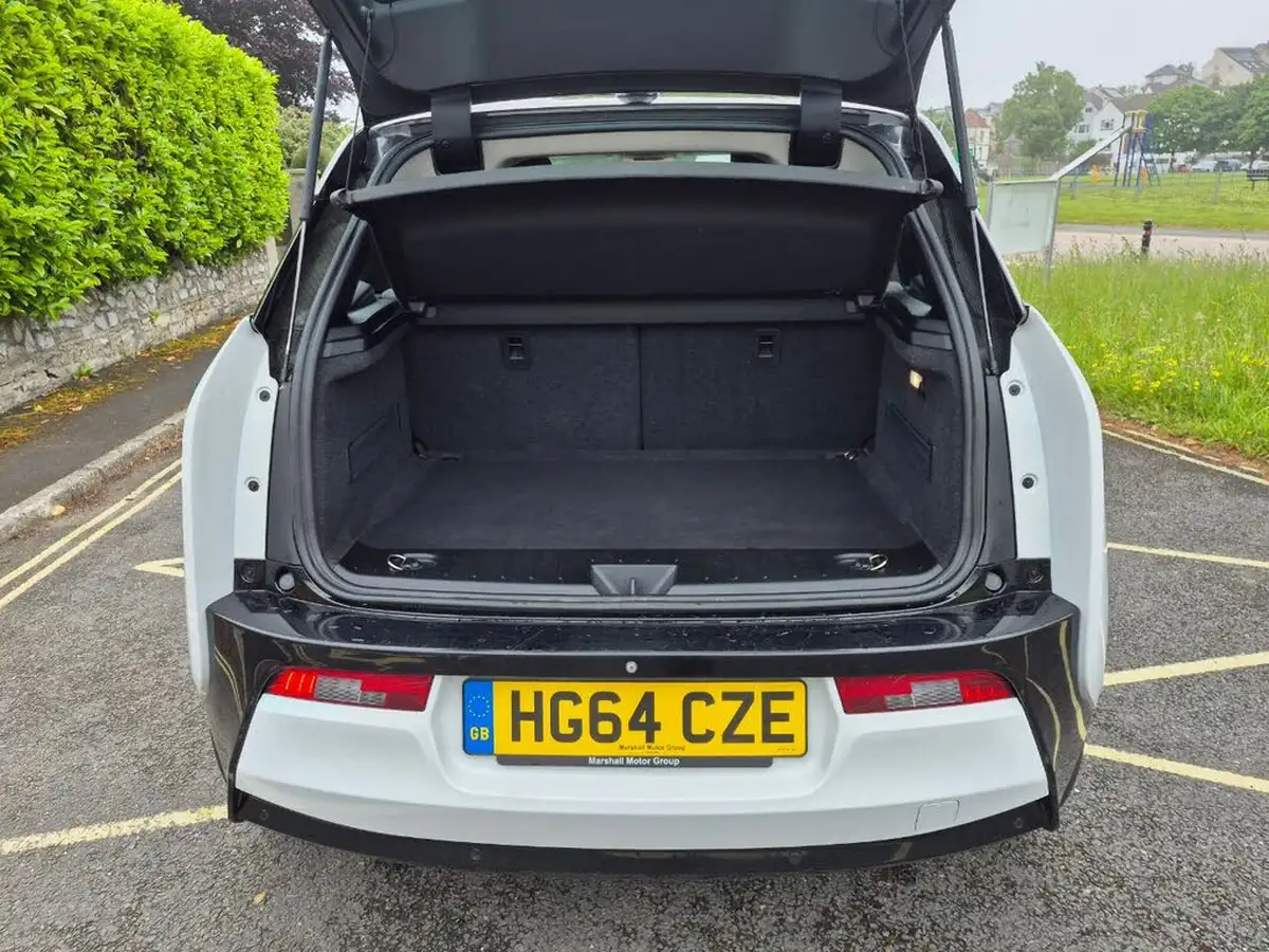 2014-bmw-i3-e-big-9