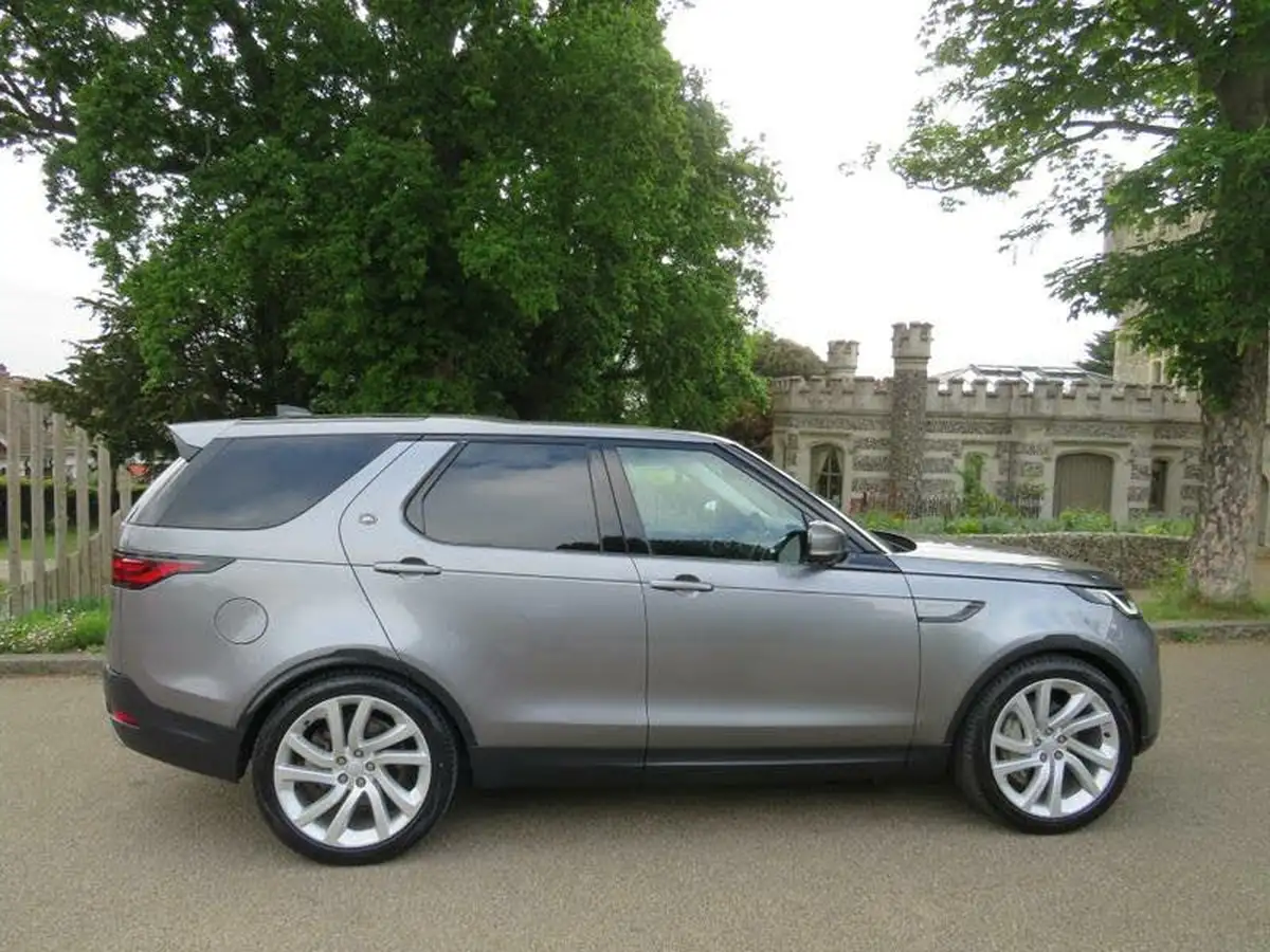 2022-land-rover-discovery-30-d300-commercial-hse-big-7