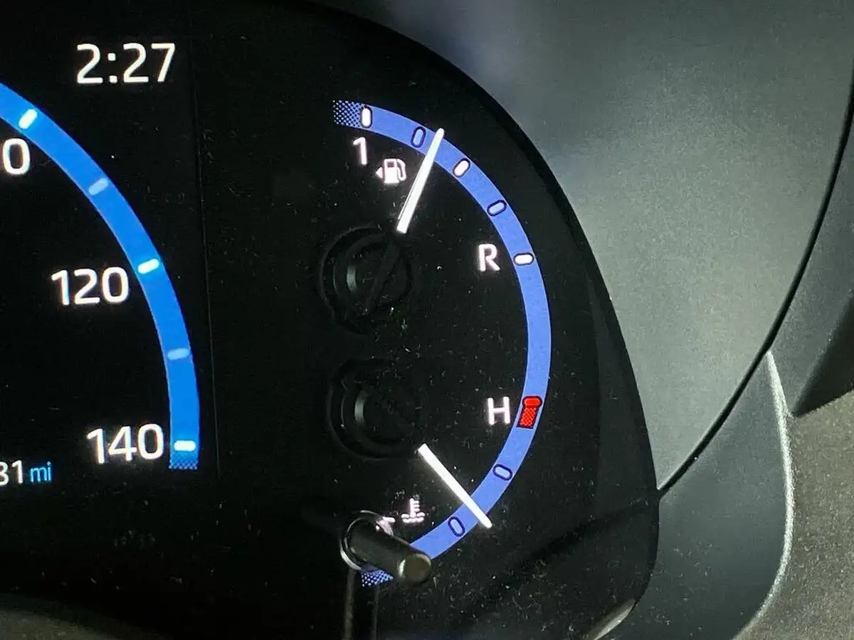 2023-toyota-yaris-cross-15-vvt-i-excel-awd-i-big-46