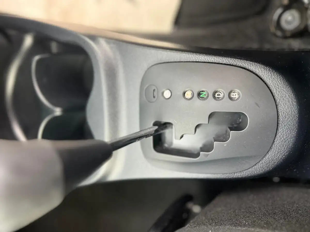 2019-toyota-yaris-big-32