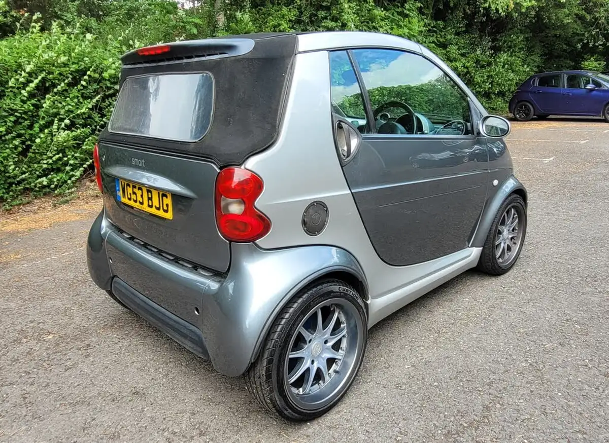 2003-smart-smart-07-passion-cabriolet-2d-big-2