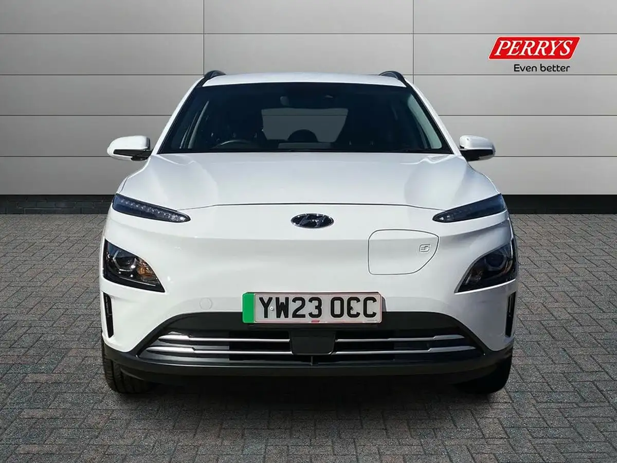 2023-hyundai-kona-e-se-connect-big-3