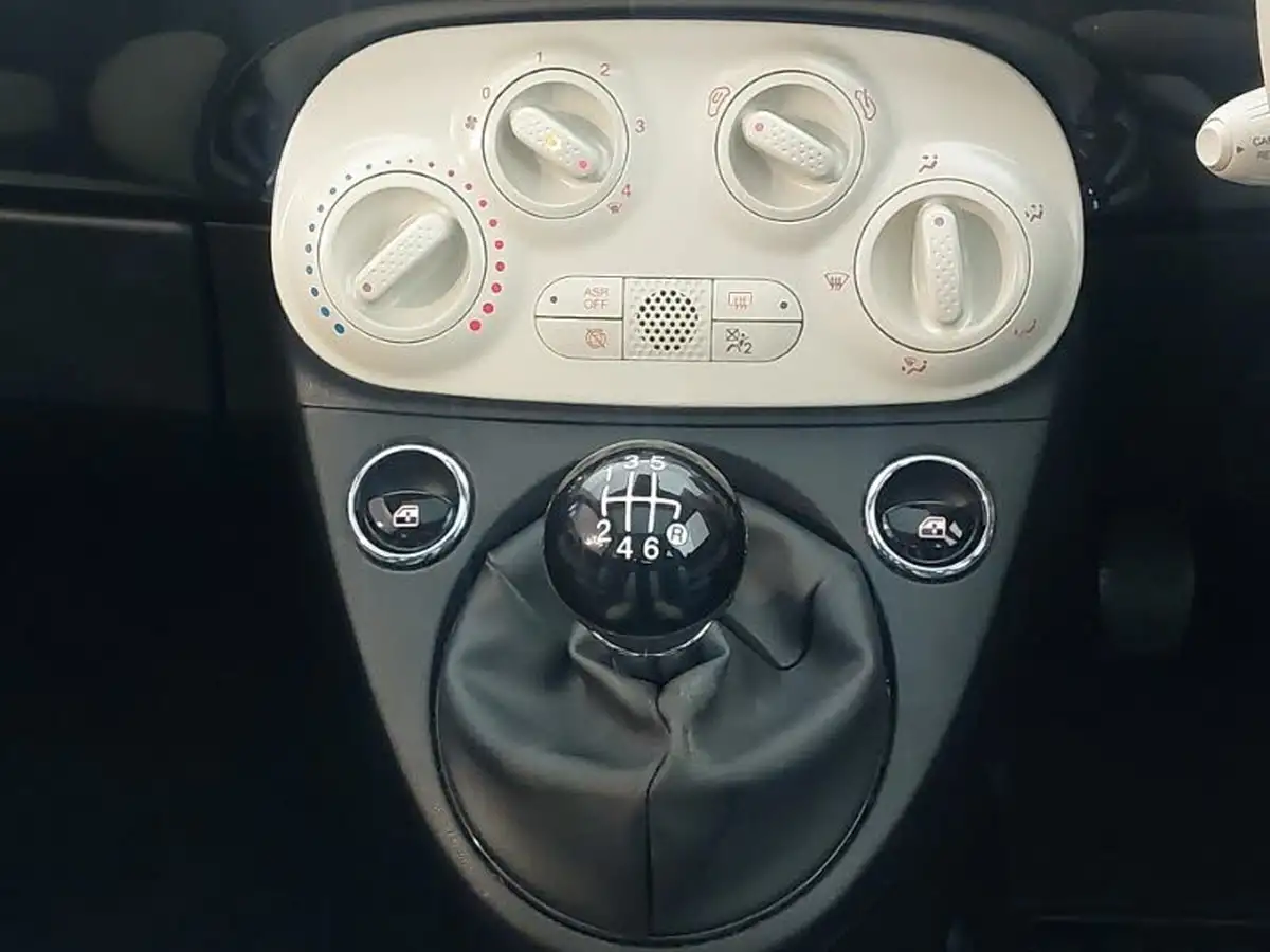 2022-fiat-500-10-dolcevita-big-10