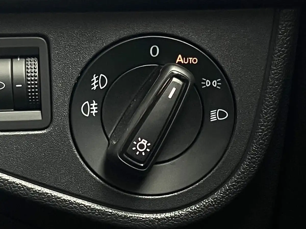 2020-volkswagen-polo-10-tsi-match-dsg-big-40