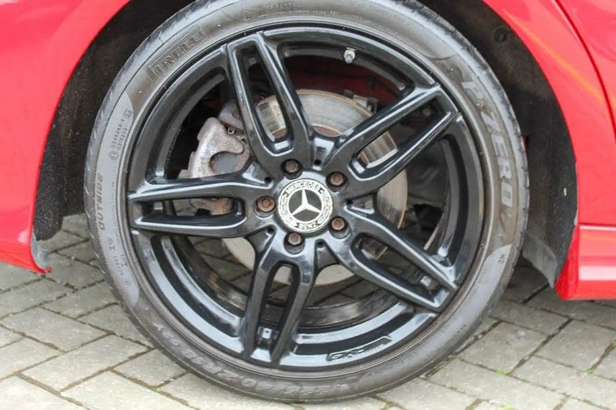 2018-mercedes-benz-cla-16-cla-180-amg-line-coupe-4d-big-13