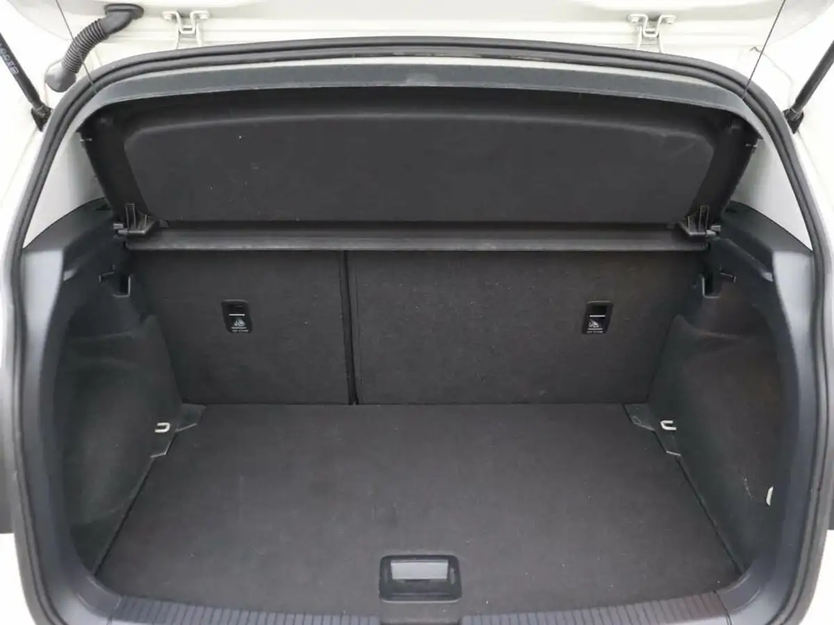 2022-volkswagen-t-cross-10-tsi-sel-big-14